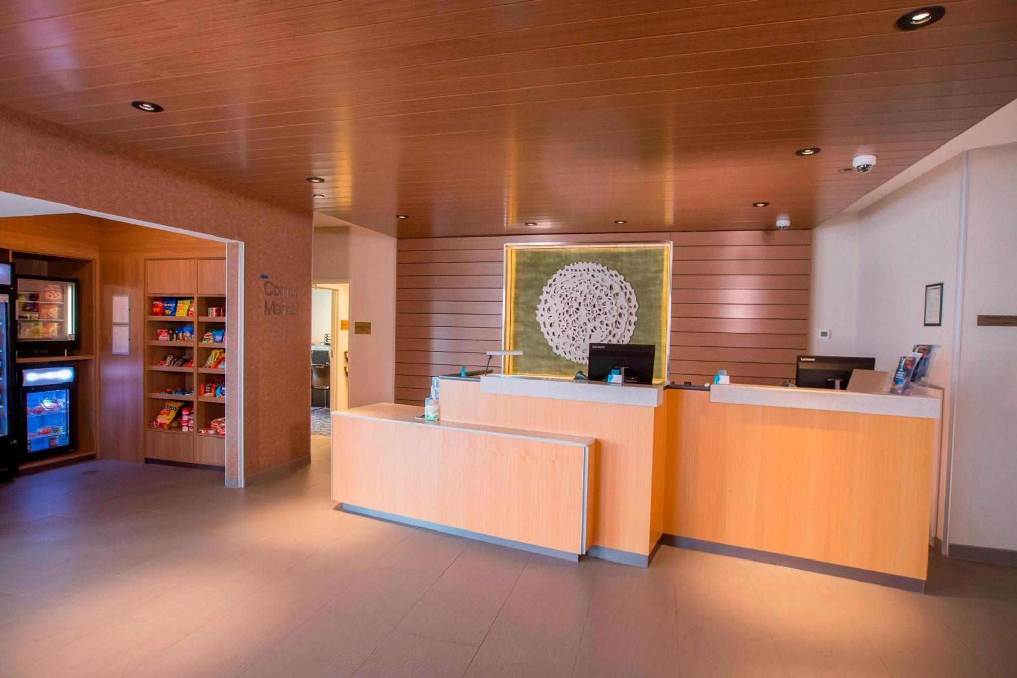 Fairfield Inn & Suites By Marriott Alexandria Exteriör bild